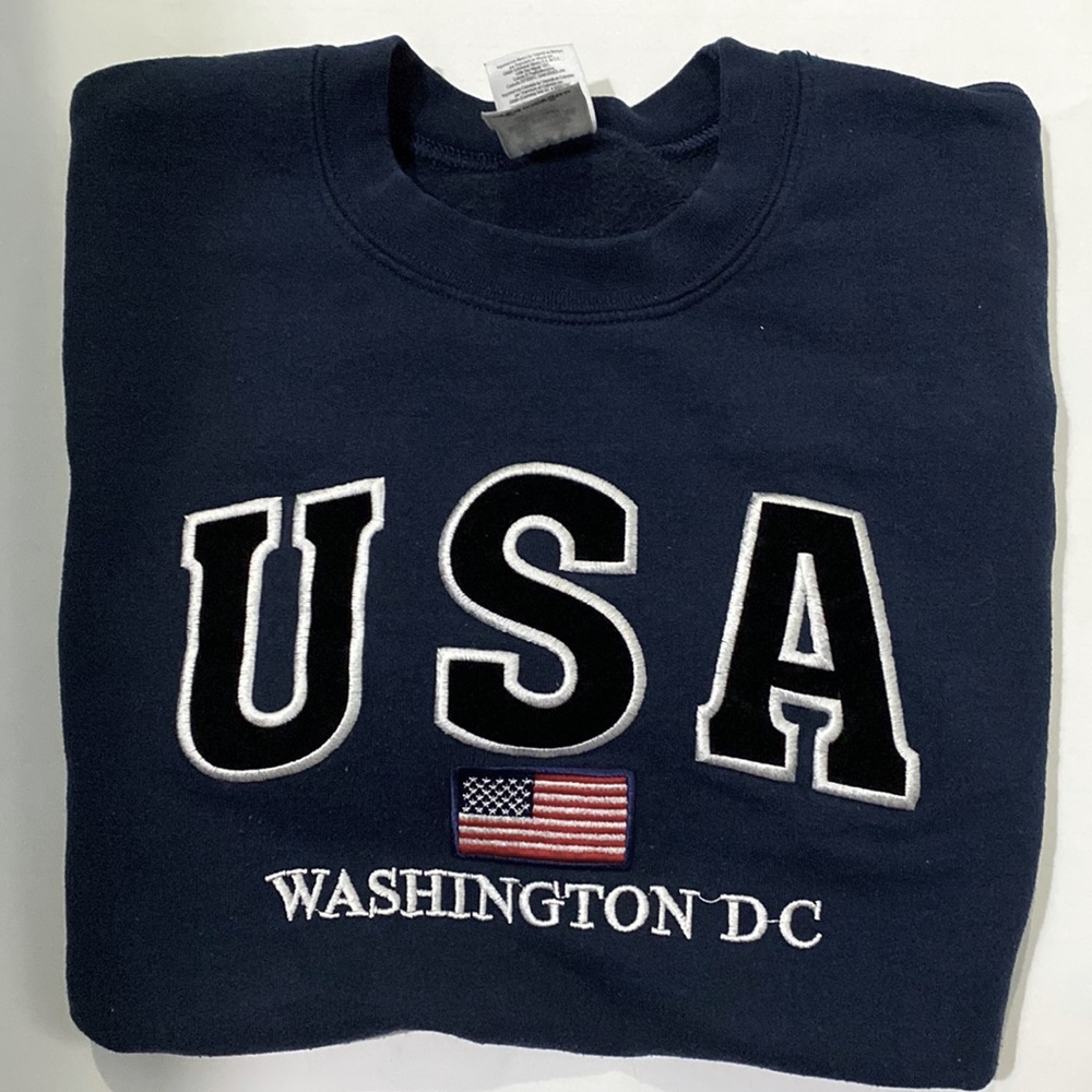 Unisex - USA embroidered Navy blue crewneck size S
